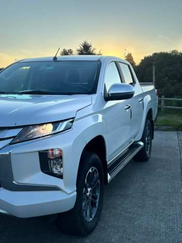 Se vende Camioneta Mitsubishi L200  Dakar 4x4 2.4 Año 2020