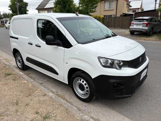 Peugeot Partner 2022