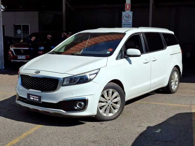 KIA GRAND CARNIVAL 2017