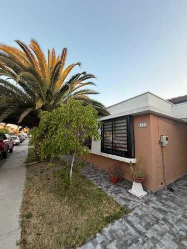 Casa con Conectividad y Comodidad 3D2B1B1EST (137720)