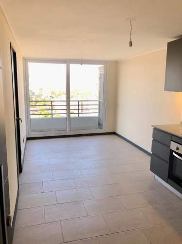 DEPARTAMENTO EN ARRIENDO A PASOS DE METRO LA CISTERNA