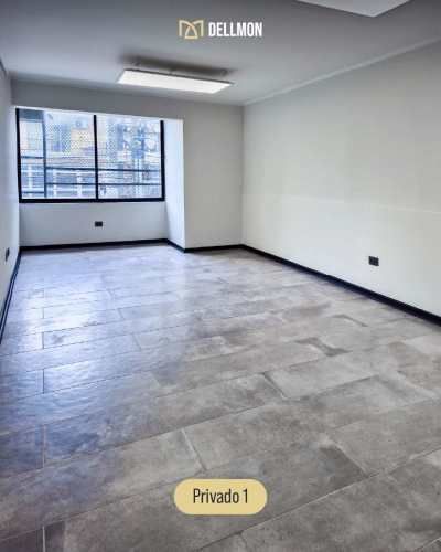 SE ARRIENDA OFICINA EN EL CENTRO