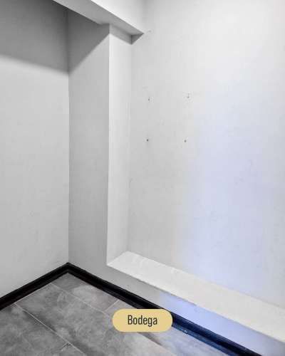 SE ARRIENDA OFICINA EN EL CENTRO