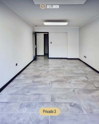 SE ARRIENDA OFICINA EN EL CENTRO