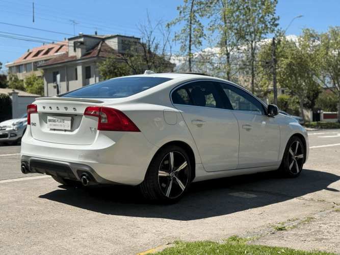 2018 Volvo S60 2.0 T5 R-Design Plus Auto