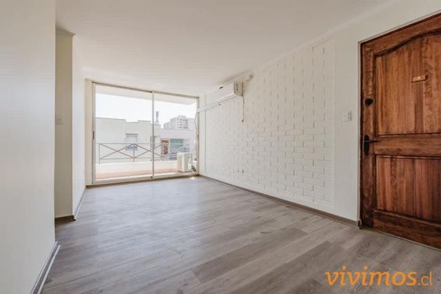 Agradable y práctico depto. Metro Matta (L3). Estudiantes