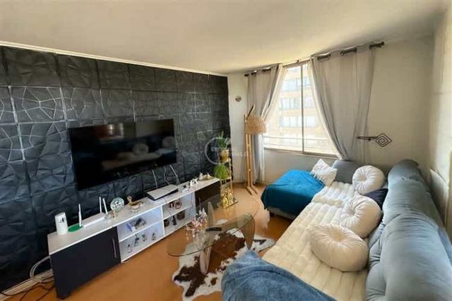 DEPARTAMENTO Departamento en venta de 3 dorm. en Santiago