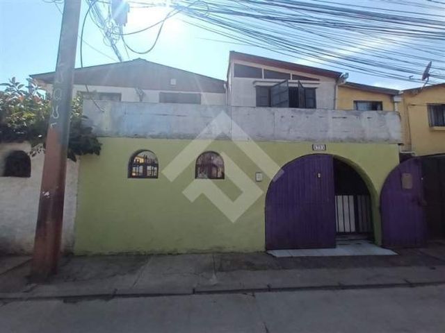 OFICINA Av. Portales / Siglo XX