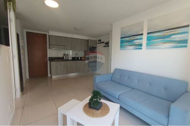 Departamento con estacionamiento y bodega