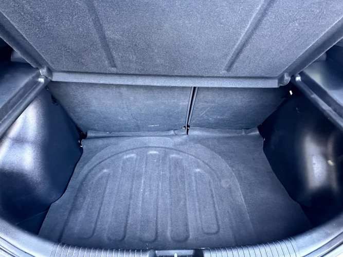 HYUNDAI ACCENT GLS HATCHBACK 1.4 2014