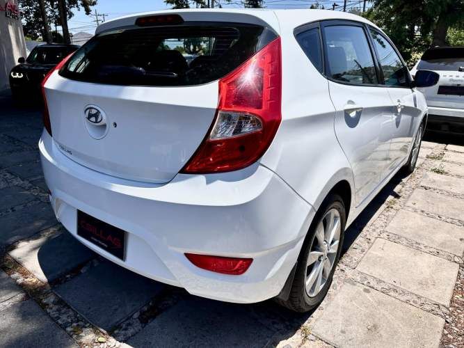 HYUNDAI ACCENT GLS HATCHBACK 1.4 2014