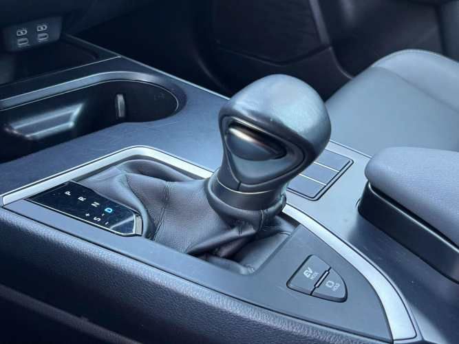 LEXUS UX 250H HÍBRIDO  2023