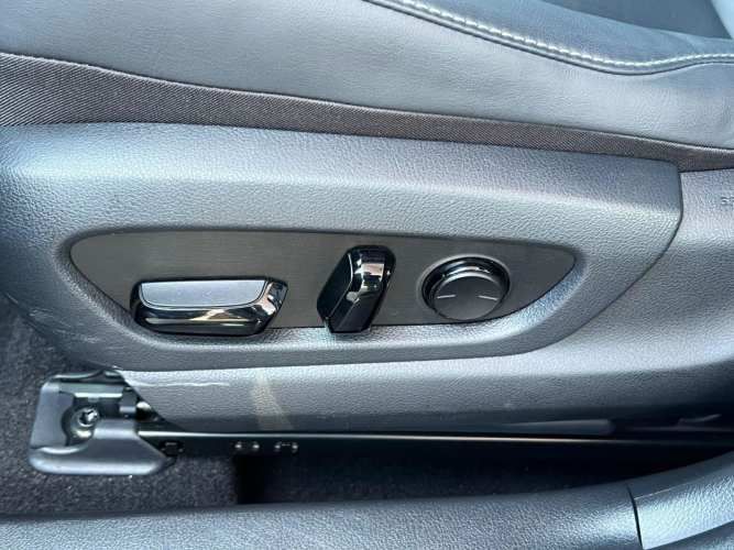 LEXUS UX 250H HÍBRIDO  2023