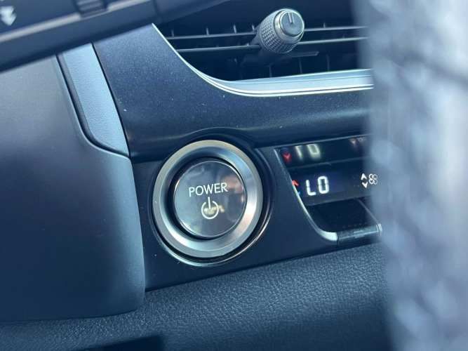 LEXUS UX 250H HÍBRIDO  2023