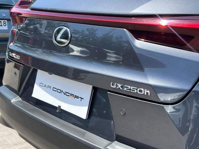 LEXUS UX 250H HÍBRIDO  2023
