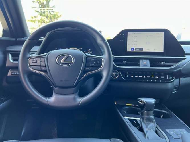 LEXUS UX 250H HÍBRIDO  2023