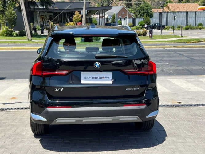 BMW X1 SDRIVE 18I 2024