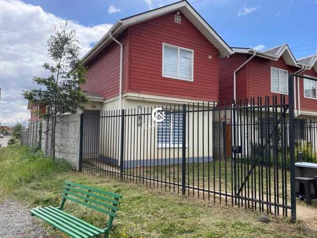 ARRENDAMOS CASA ESQUINA EN LOMAS DE LABRANZA III