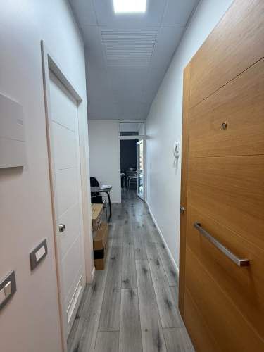 ARRENDAMOS OFICINE EDIFICIO VANGUARDIA