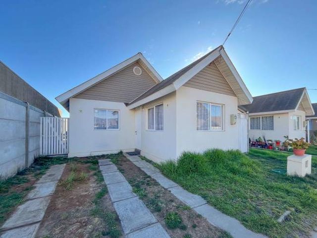 CASA EN VENTA EN CONDOMINIO NOVA HACIENDA, COQUIMBO.