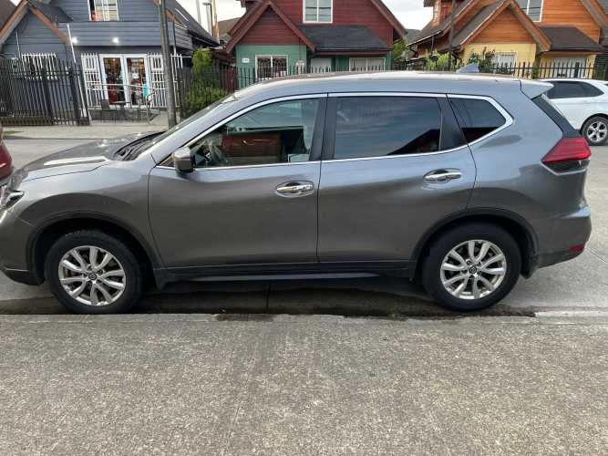 Nissan X-Trail 2.5 CVT Auto año 2021
