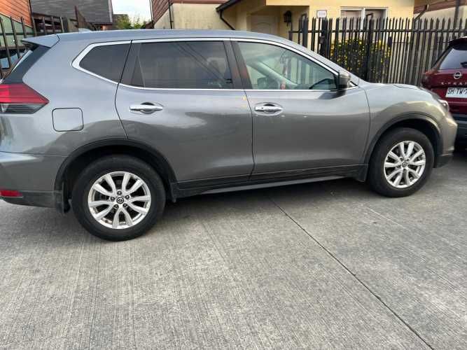 Nissan X-Trail 2.5 CVT Auto año 2021