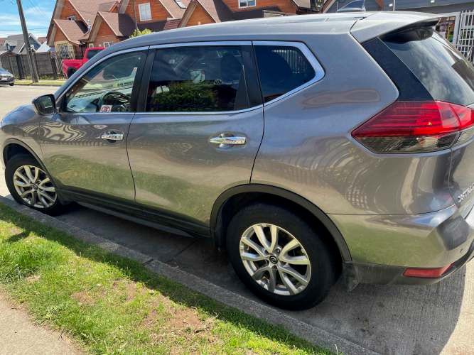 Nissan X-Trail 2.5 CVT Auto año 2021