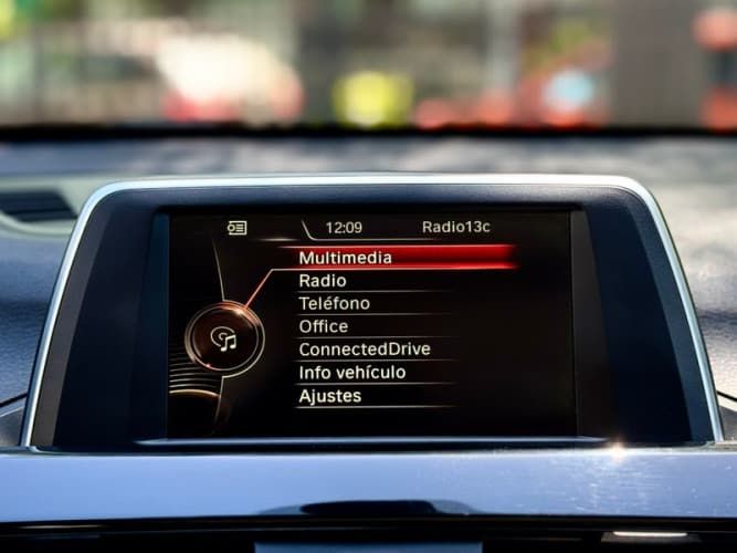 BMW X1 SDRIVE 20 I - 2016 | 3510