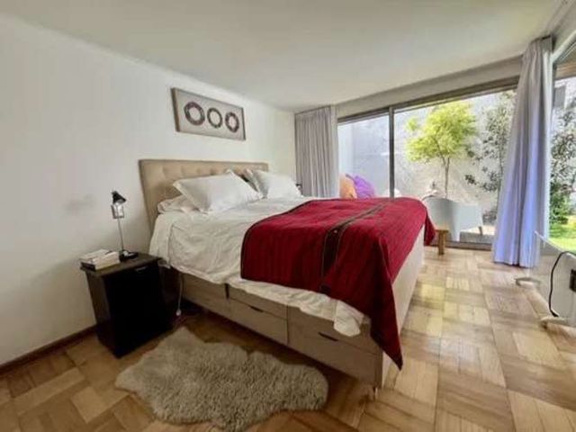 Casa de un piso en Jardín del Este, Vitacura (137939)