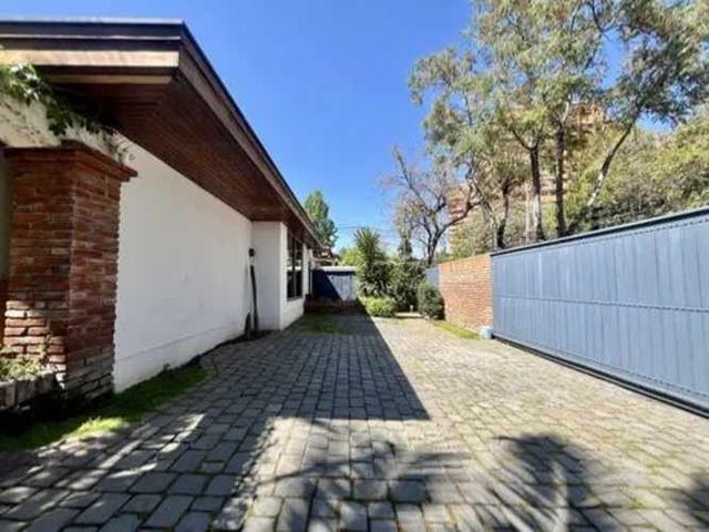 Casa de un piso en Jardín del Este, Vitacura (137939)