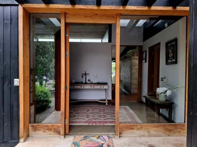 CASA Los Ingleses 357 m2 en 5005 de terreno 5 D 5B S. Estar y servicios