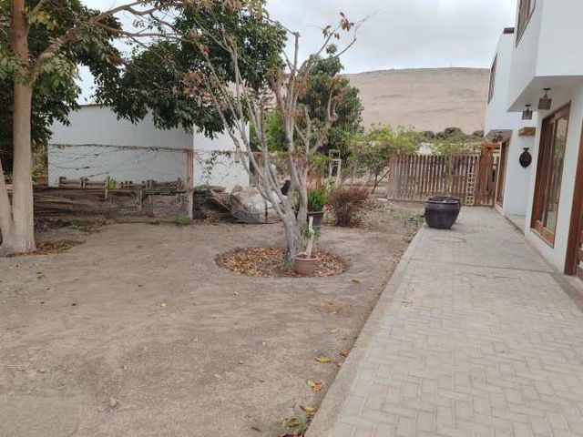 CASA DOS PISOS VALLE AZAPA KM 1 1/2  (INTERIOR)