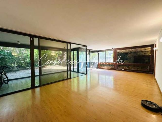 Bajo Valor De Mercado | Uf 14.250|377 M2 | Providencia