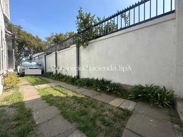 6D,3B, 4 EST  - IMPECABLE! SUECIA, ÑUÑOA