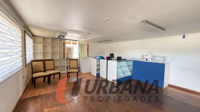 Local LOCAL COMERCIAL SUPERMERCADO ANDACOLLO OPORTUNIDAD!