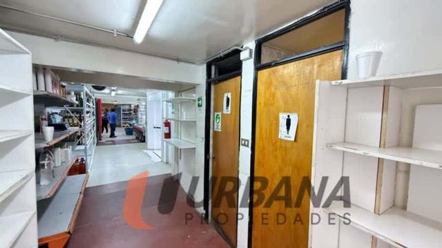 Local LOCAL COMERCIAL SUPERMERCADO ANDACOLLO OPORTUNIDAD!