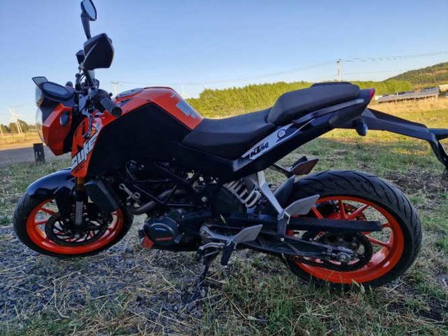 Se vende moto ktm duke 200 año 2022