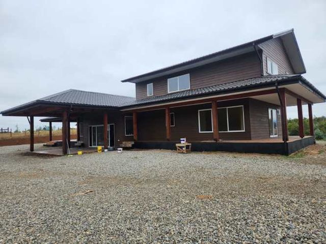 VENTA GRAN CASA FAMILIAR NUEVA DE 6D Y 2B