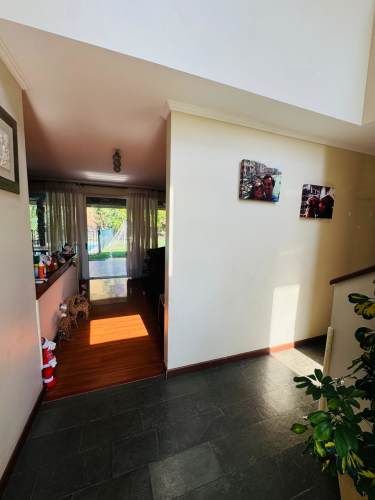 CERCANA A COLEGIOS, COMERCIO, FARMACIAS