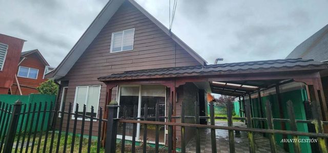 ARRIENDO CASA 2 PISOS EN PARQUE FUNDADORES