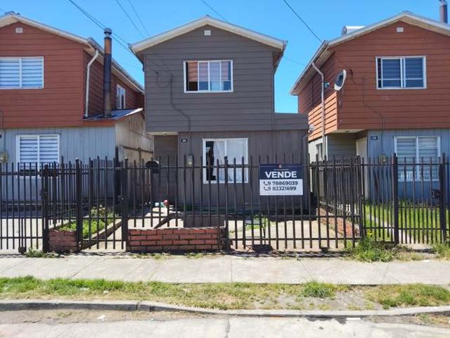 CASA EN ALTO BAQUEDANO LLANQUIHUE