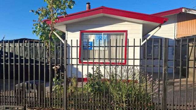 Venta Casa Cercana a Hospital, 3 Dormitorios, 1 Baño, amplio patio, Victoria