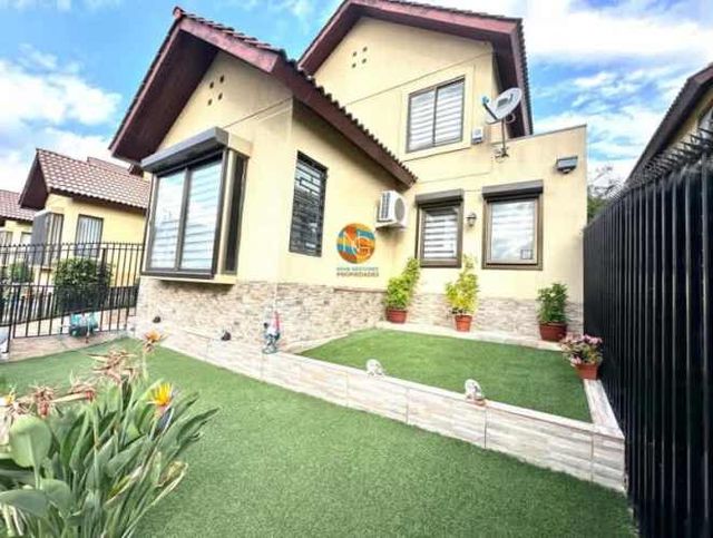 CASA DE 2 PISOS, 3D+3B,192M2 TOTAL EN PEÑALOLÉN