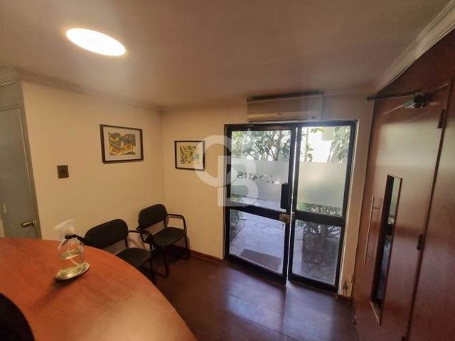 ¡Oportunidad única! cerca del Estadio Español