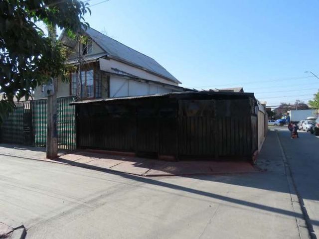 Casa 1 Piso Sector Gabriela P. Con Malebrán