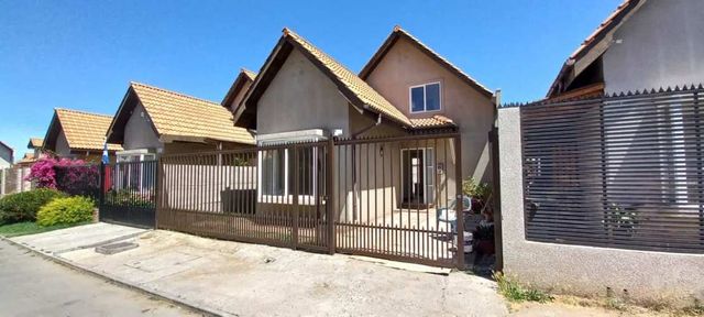 Hermosa Casa Valles de Peñaflor