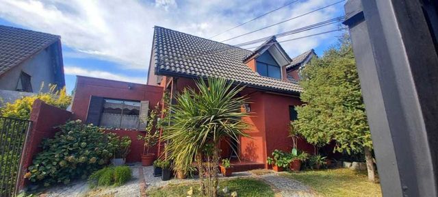 CASA EN VENTA 4D,3B PASAJE CERRADO (138244)