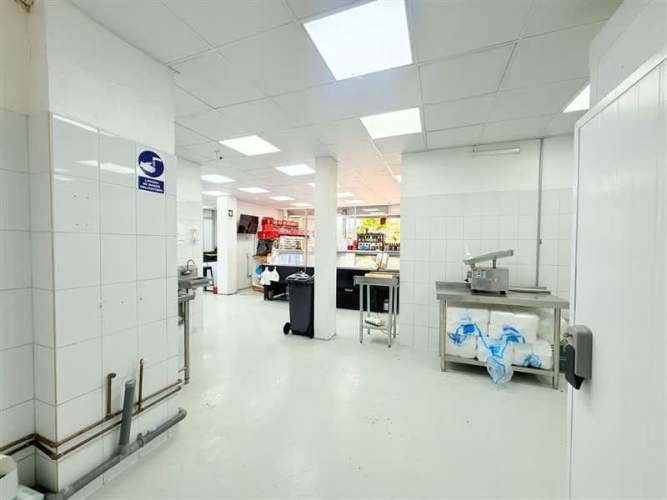 LOCAL COMERCIAL Av. Manuel Rodríguez con Moneda