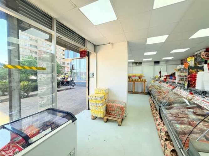 LOCAL COMERCIAL Av. Manuel Rodríguez con Moneda