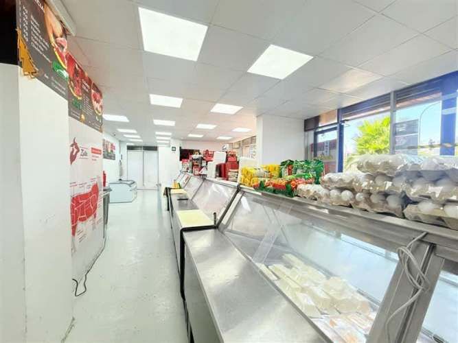 LOCAL COMERCIAL Av. Manuel Rodríguez con Moneda